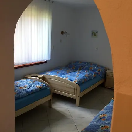 Relax Guest house *